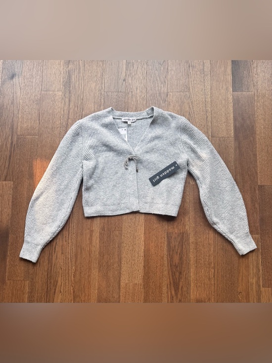 Madden Girl Sweaters - Madden Girl Light Gray Cropped Bow Detail V-Neck Cardigan